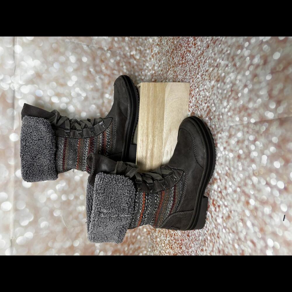 Rocket Dog Womens‎ Gray Lace Up Winter Cuffed Boots Size 6